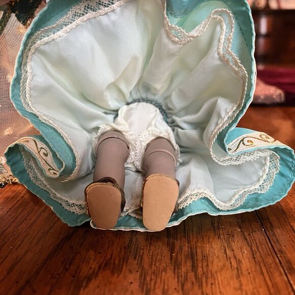 #575 Madame Alexander 8" India  International Little Women With Box - Picture 6 of 7